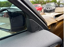 Vehicle Thumb #21