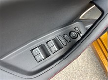 Vehicle Thumb #25