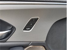 Vehicle Thumb #26