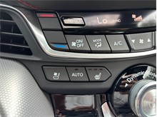 Vehicle Thumb #37