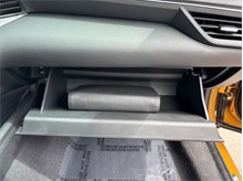 Vehicle Thumb #51