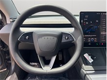 Vehicle Thumb #21