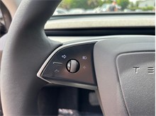 Vehicle Thumb #22