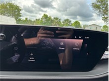 Vehicle Thumb #28