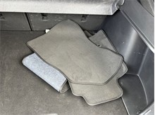 Vehicle Thumb #44