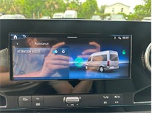 Vehicle Thumb #28