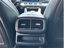 Vehicle Thumb #44