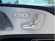 Vehicle Thumb #49