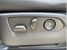 Vehicle Thumb #21