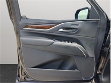 Vehicle Thumb #23