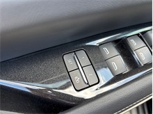 Vehicle Thumb #25
