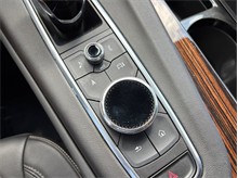 Vehicle Thumb #38