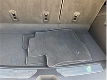 Vehicle Thumb #55