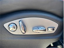 Vehicle Thumb #47