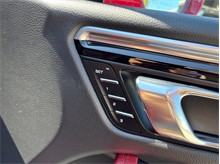 Vehicle Thumb #49