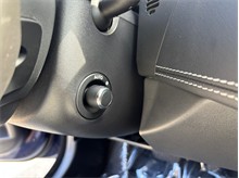 Vehicle Thumb #22