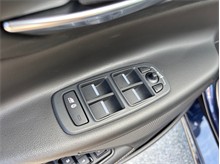Vehicle Thumb #24