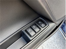 Vehicle Thumb #25