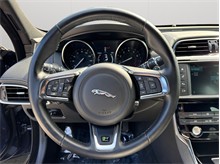 Vehicle Thumb #28