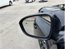 Vehicle Thumb #16