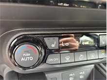 Vehicle Thumb #28