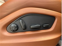 Vehicle Thumb #50