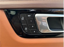 Vehicle Thumb #52