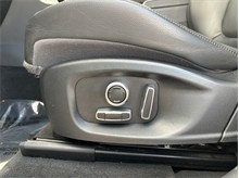 Vehicle Thumb #21