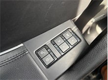Vehicle Thumb #24