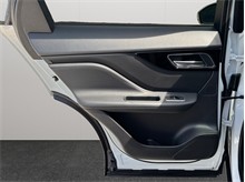 Vehicle Thumb #41
