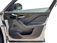 Vehicle Thumb #49