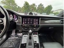 Vehicle Thumb #11