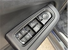 Vehicle Thumb #22