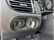 Vehicle Thumb #29