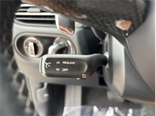 Vehicle Thumb #36
