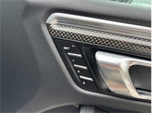 Vehicle Thumb #49