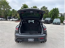Vehicle Thumb #51