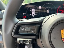 Vehicle Thumb #28