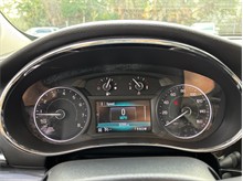 Vehicle Thumb #26