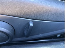 Vehicle Thumb #20