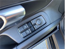 Vehicle Thumb #22