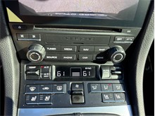 Vehicle Thumb #31