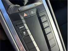 Vehicle Thumb #33