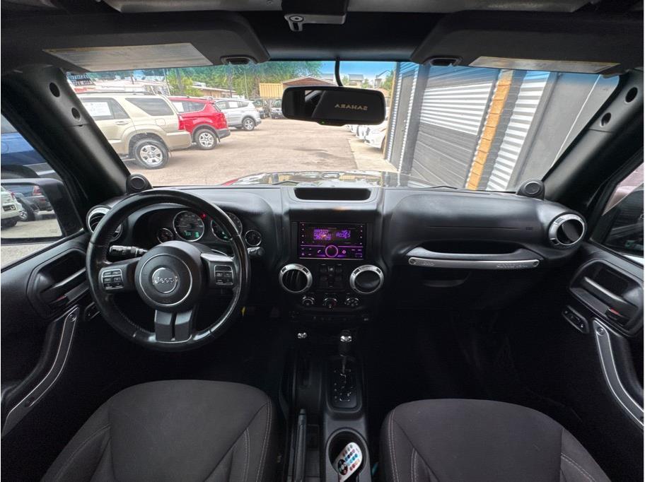 2013 Jeep Wrangler Unlimited Sahara - Photo 14