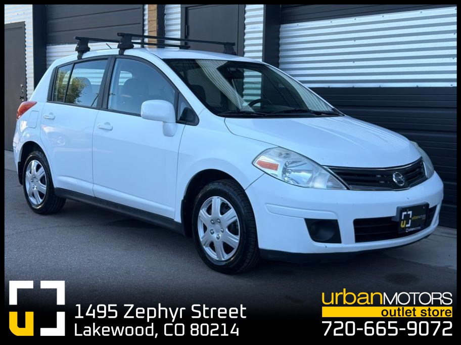 2011 Nissan Versa 1.8 S's photo