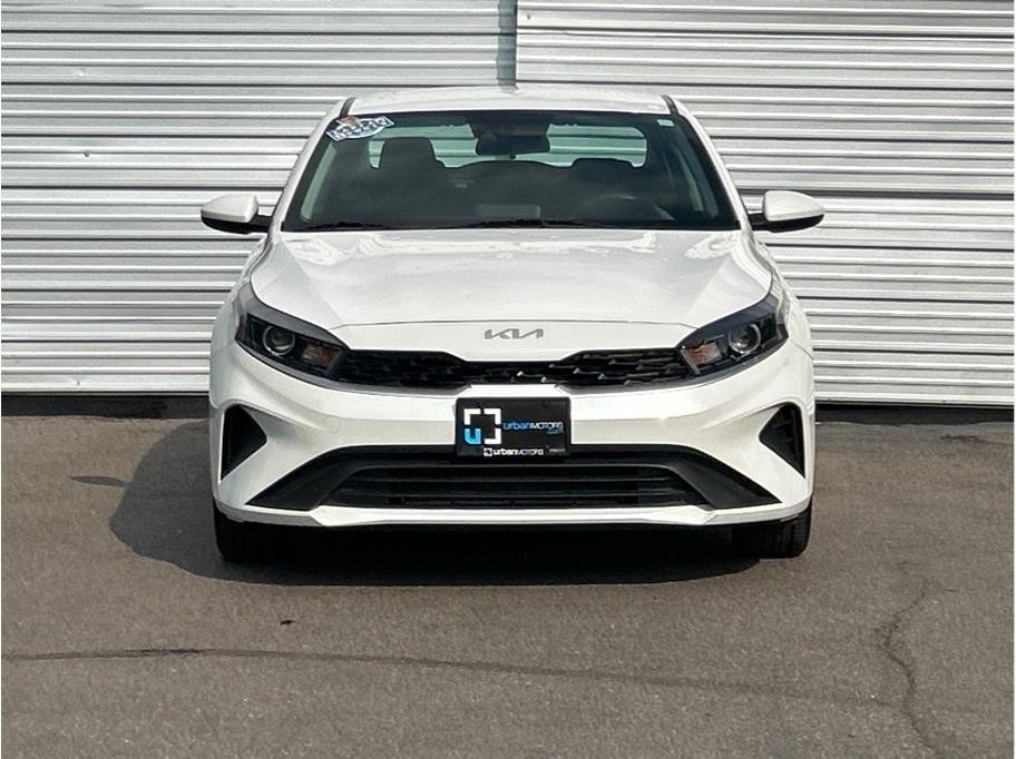 2023 Kia Forte LXS - Photo 12