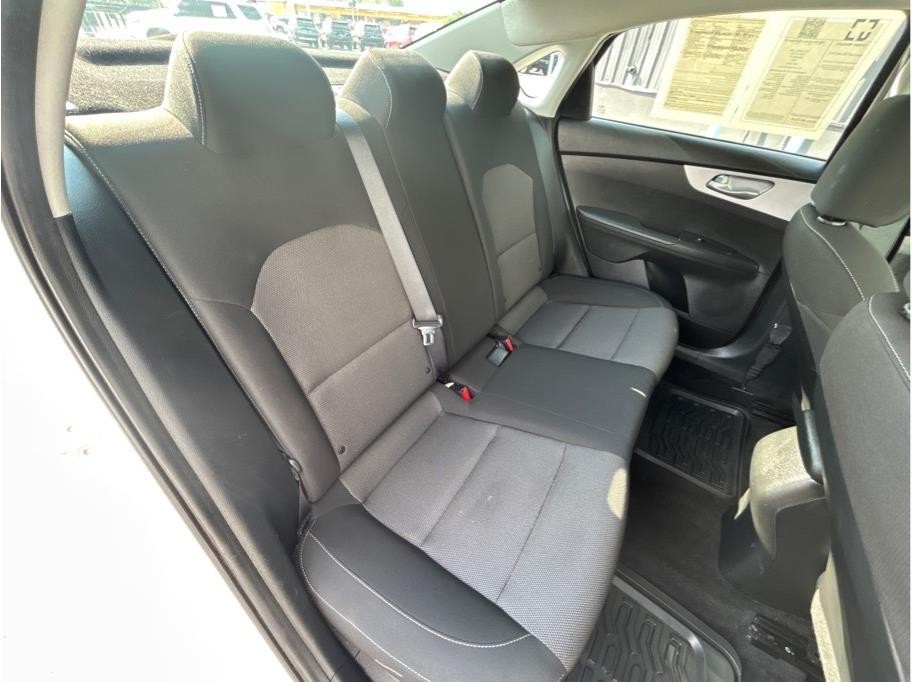 2023 Kia Forte LXS - Photo 20