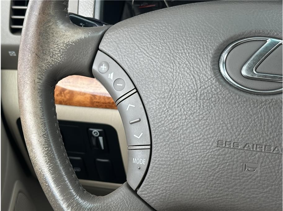 2004 Lexus GX 470 - Photo 22