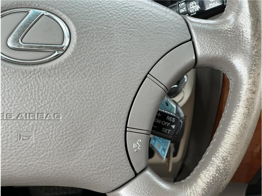 2004 Lexus GX 470 - Photo 23