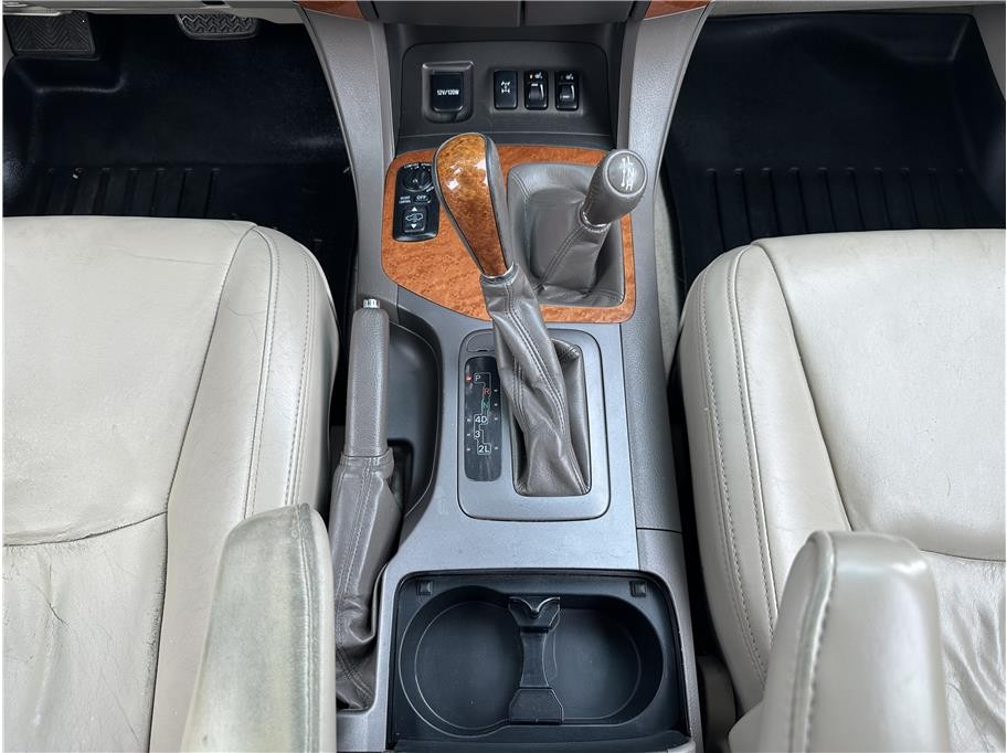 2004 Lexus GX 470 - Photo 25